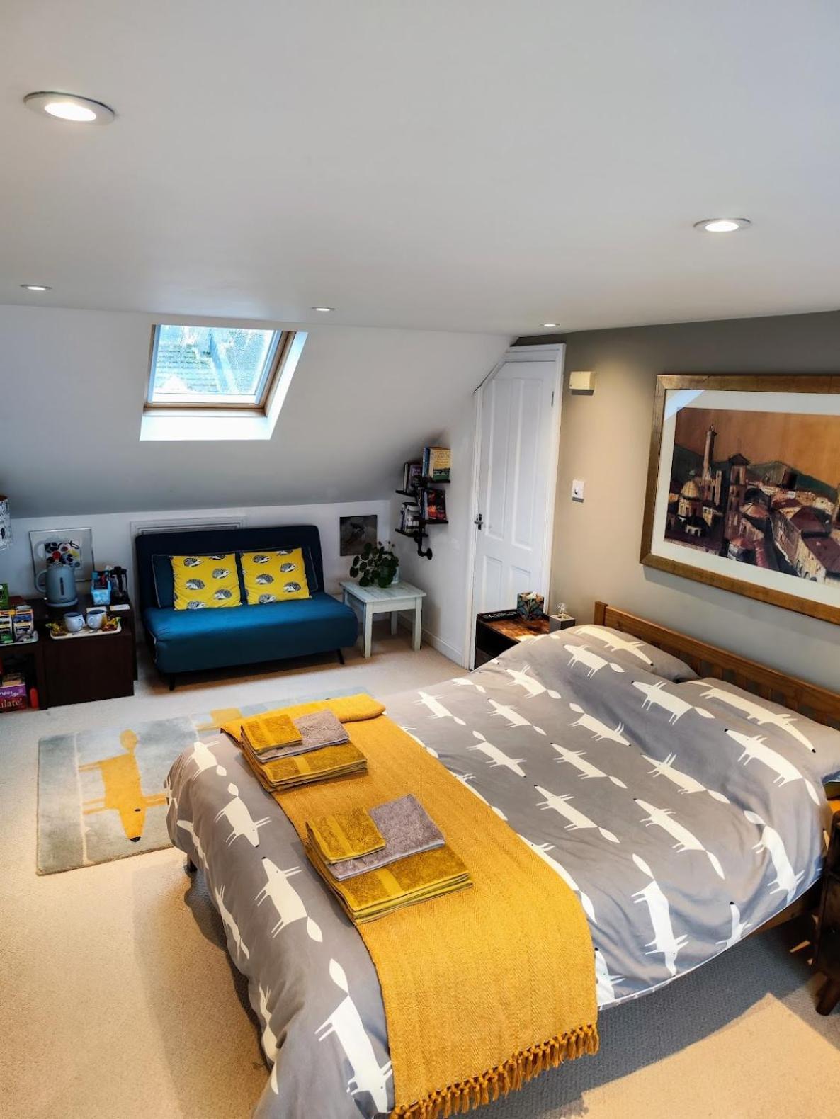 Large Light Loft Room - En Suite Brighton Екстер'єр фото
